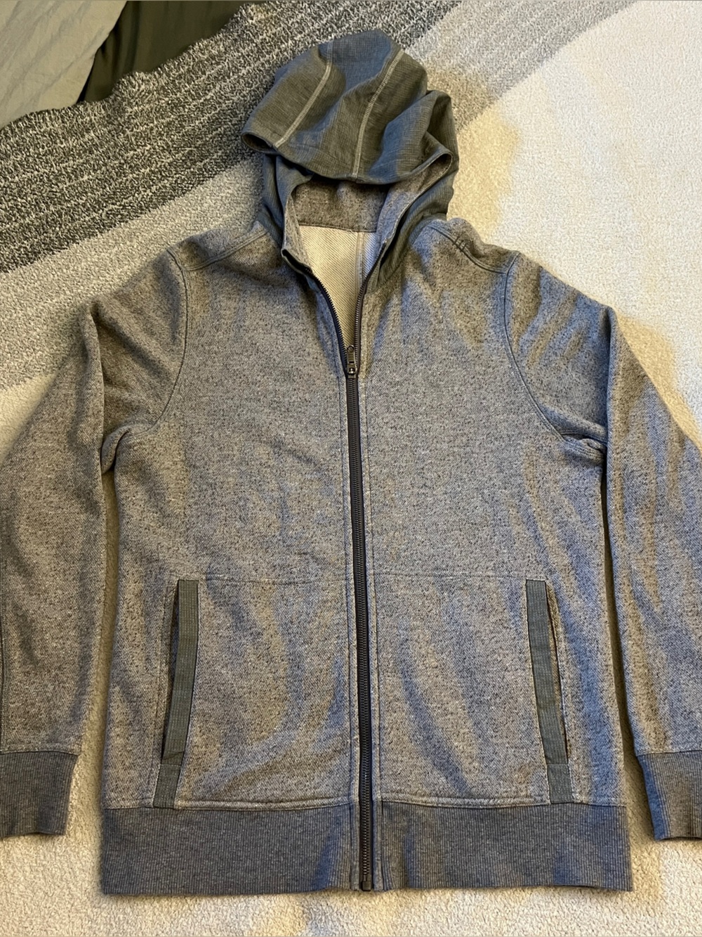 Lululemon Men’s Heather Gray Full Zip Hoodie Medium Athletic Performance Jacket